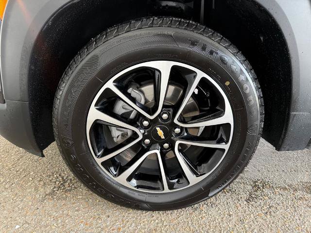 Used 2025 Chevrolet TrailBlazer LT FWD image 28