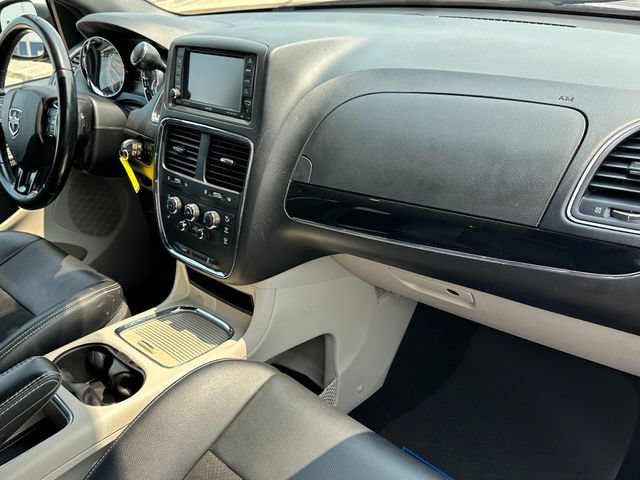 Used 2020 Dodge Grand Caravan SXT FWD image 8