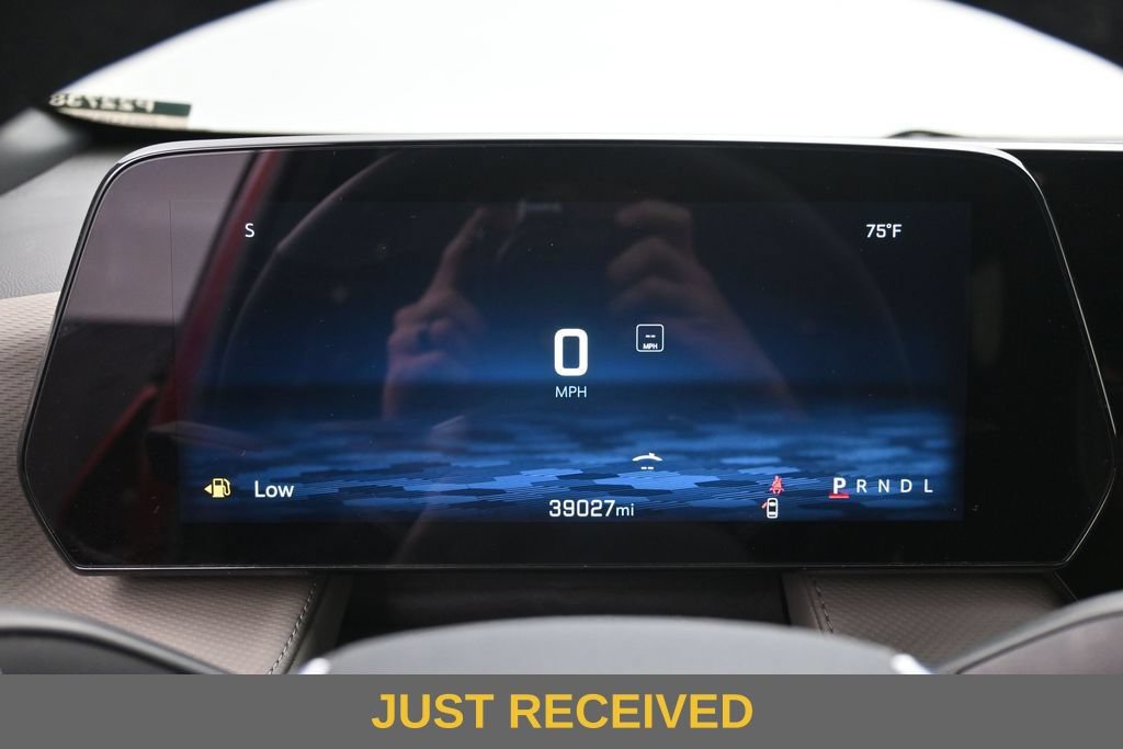 Used 2025 Chevrolet Equinox LT w/ Convenience Package II FWD image 10