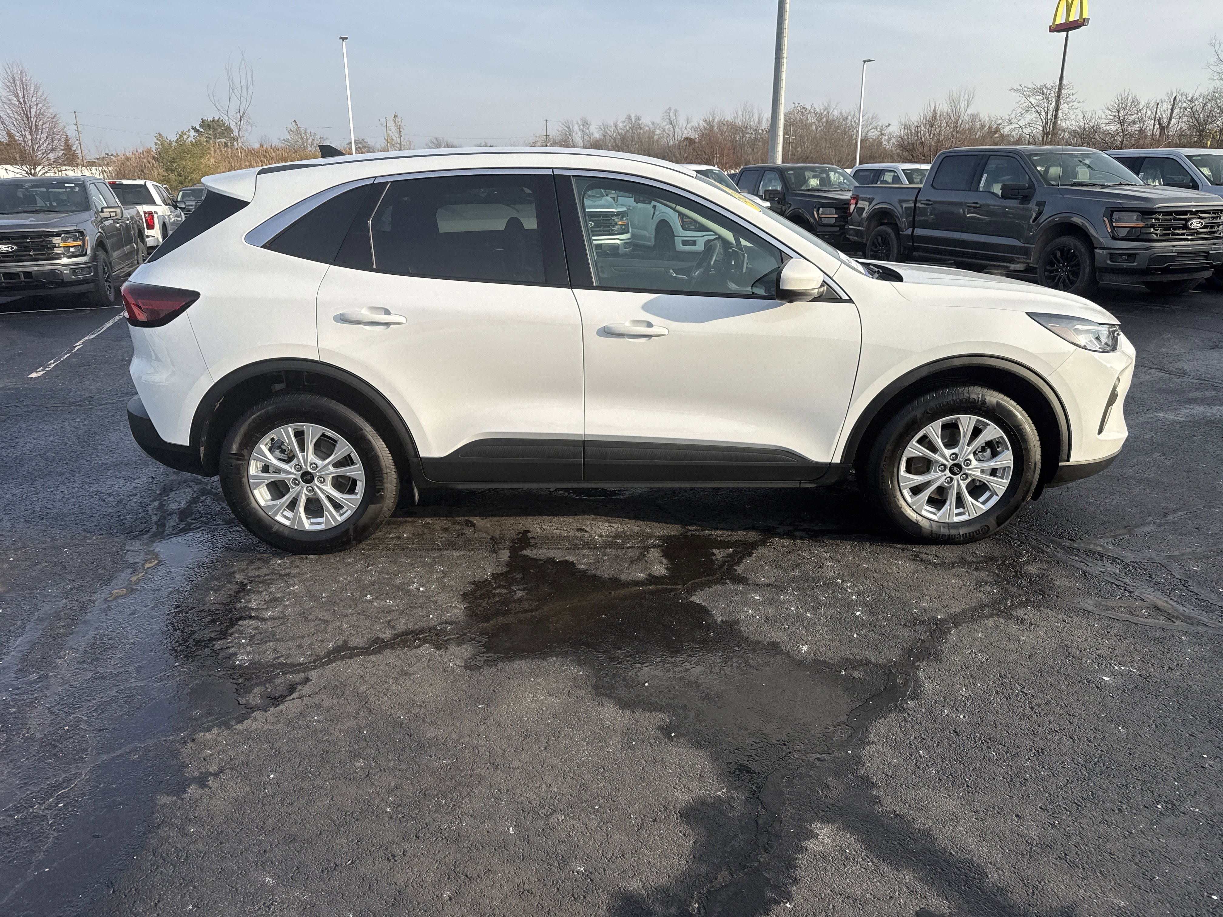 Certified 2023 Ford Escape Active w/ Tech Pack #2 image 10