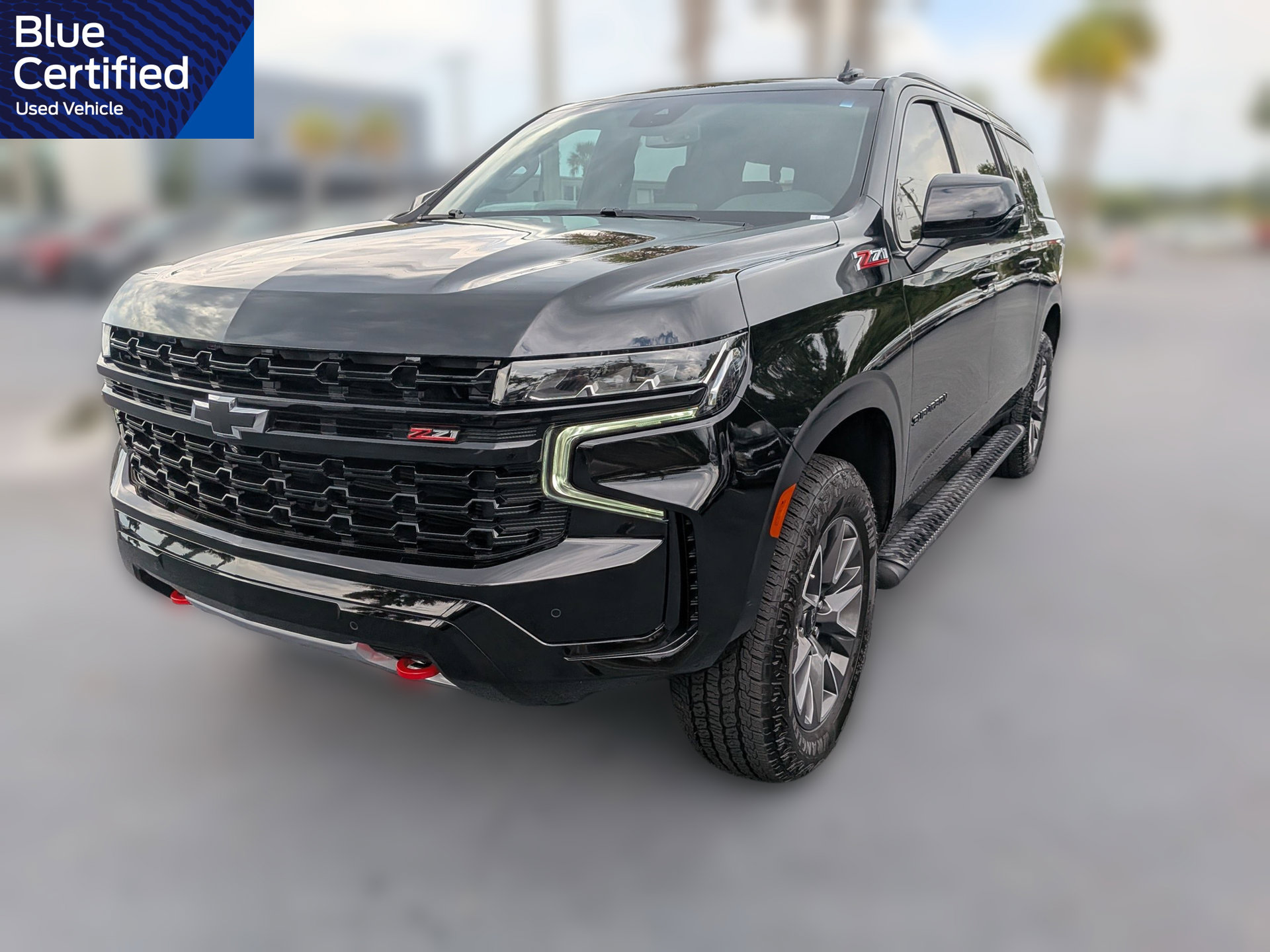 Used 2024 Chevrolet Suburban Z71 w/ Luxury Package AWD/4WD image 9