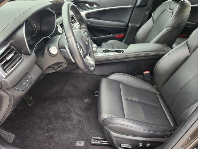 Used 2025 Genesis G70 2.5T image 12