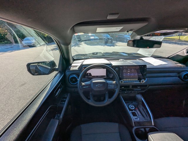 Used 2024 Chevrolet Colorado Trail Boss w/ Technology Package image 32