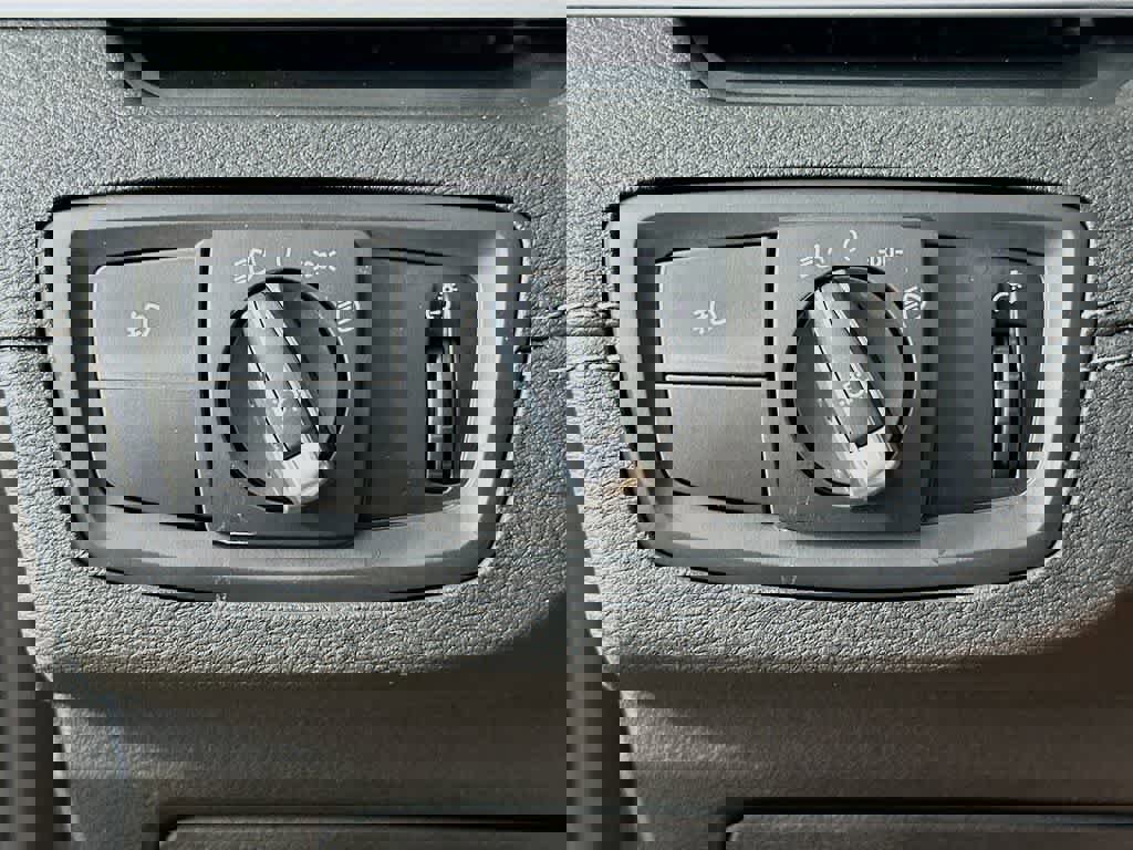 Used 2019 BMW X2 sDrive28i image 27