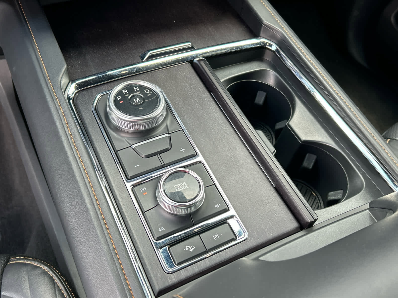 Certified 2024 Ford Expedition Max Platinum image 40