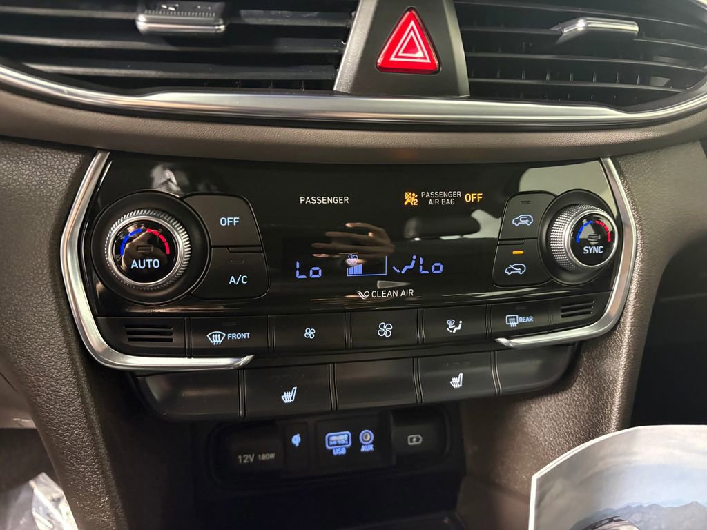 Used 2020 Hyundai Santa Fe SEL w/ Convenience Package image 20