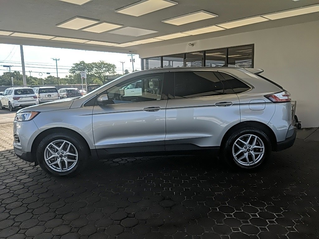 Certified 2023 Ford Edge SEL image 6