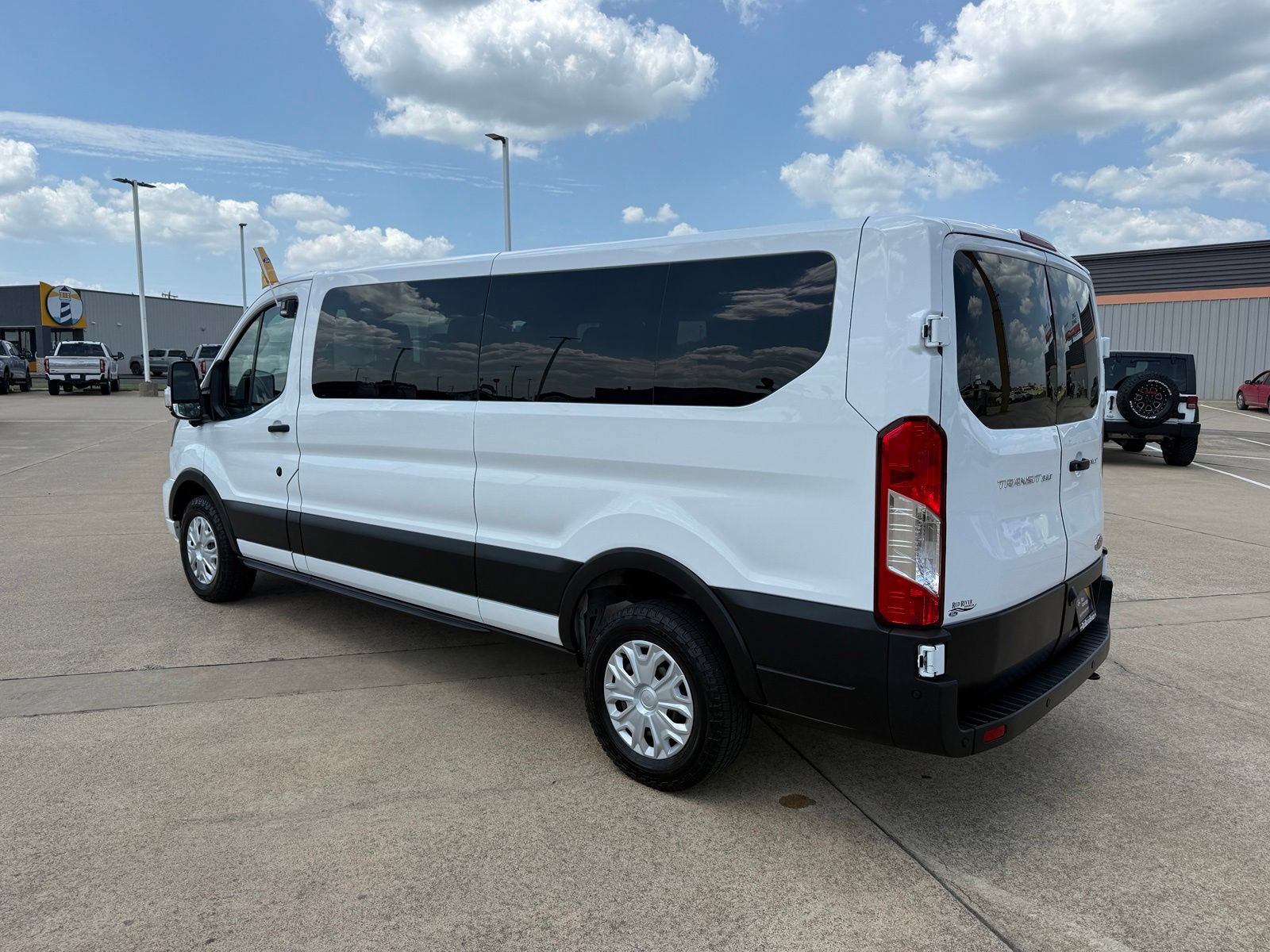 Certified 2023 Ford Transit 350 XLT RWD image 8