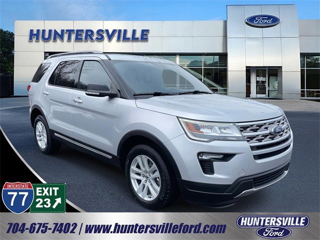 Certified 2018 Ford Explorer XLT w/ Equipment Group 201A image 7