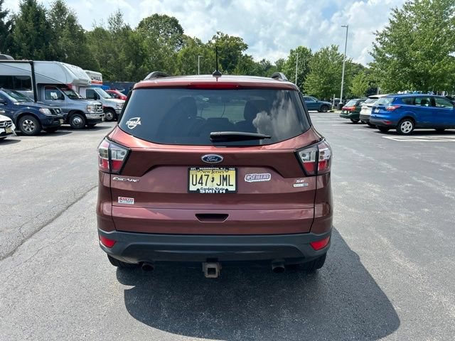 Certified 2018 Ford Escape SE w/ SE Sport Appearance Package AWD/4WD image 10