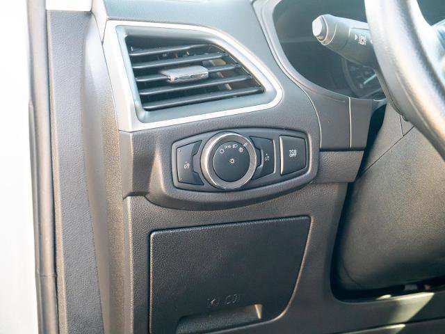 Certified 2024 Ford Edge SE w/ Black Appearance Package image 14