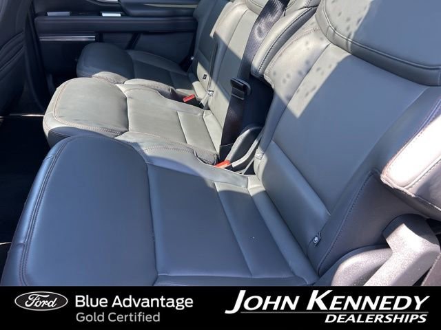 Certified 2025 Ford Expedition Active AWD/4WD image 38
