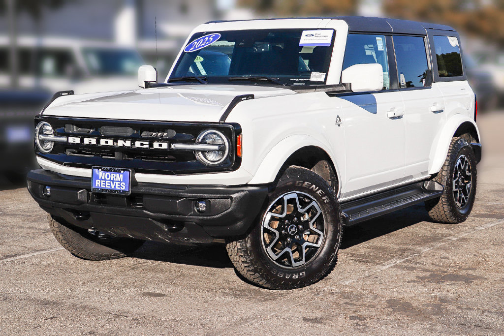Certified 2025 Ford Bronco Outer Banks