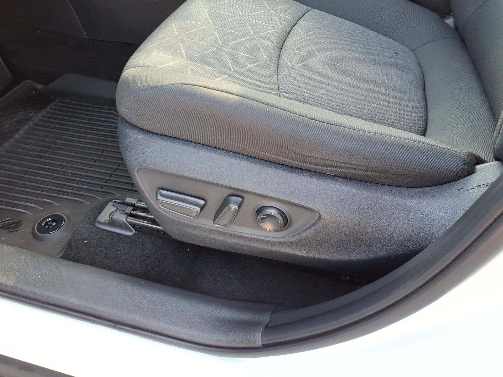 Used 2024 Toyota RAV4 XLE w/ Convenience Package FWD image 11