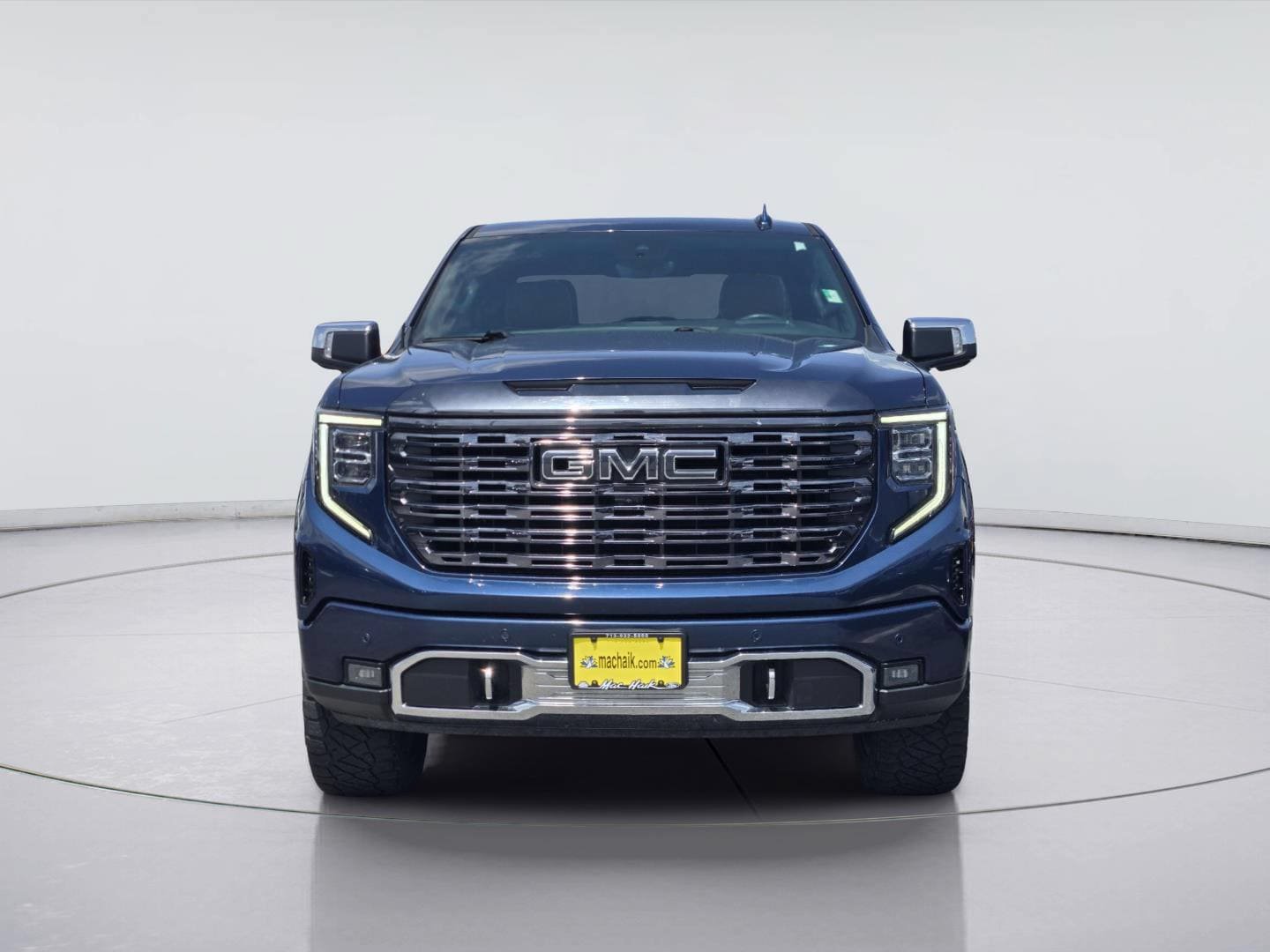 Used 2023 GMC Sierra 1500 Denali Ultimate AWD/4WD image 2