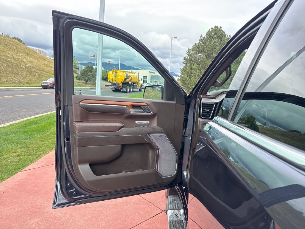 Used 2023 GMC Sierra 1500 Denali AWD/4WD image 10