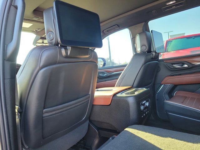 Used 2023 GMC Yukon Denali Ultimate image 18