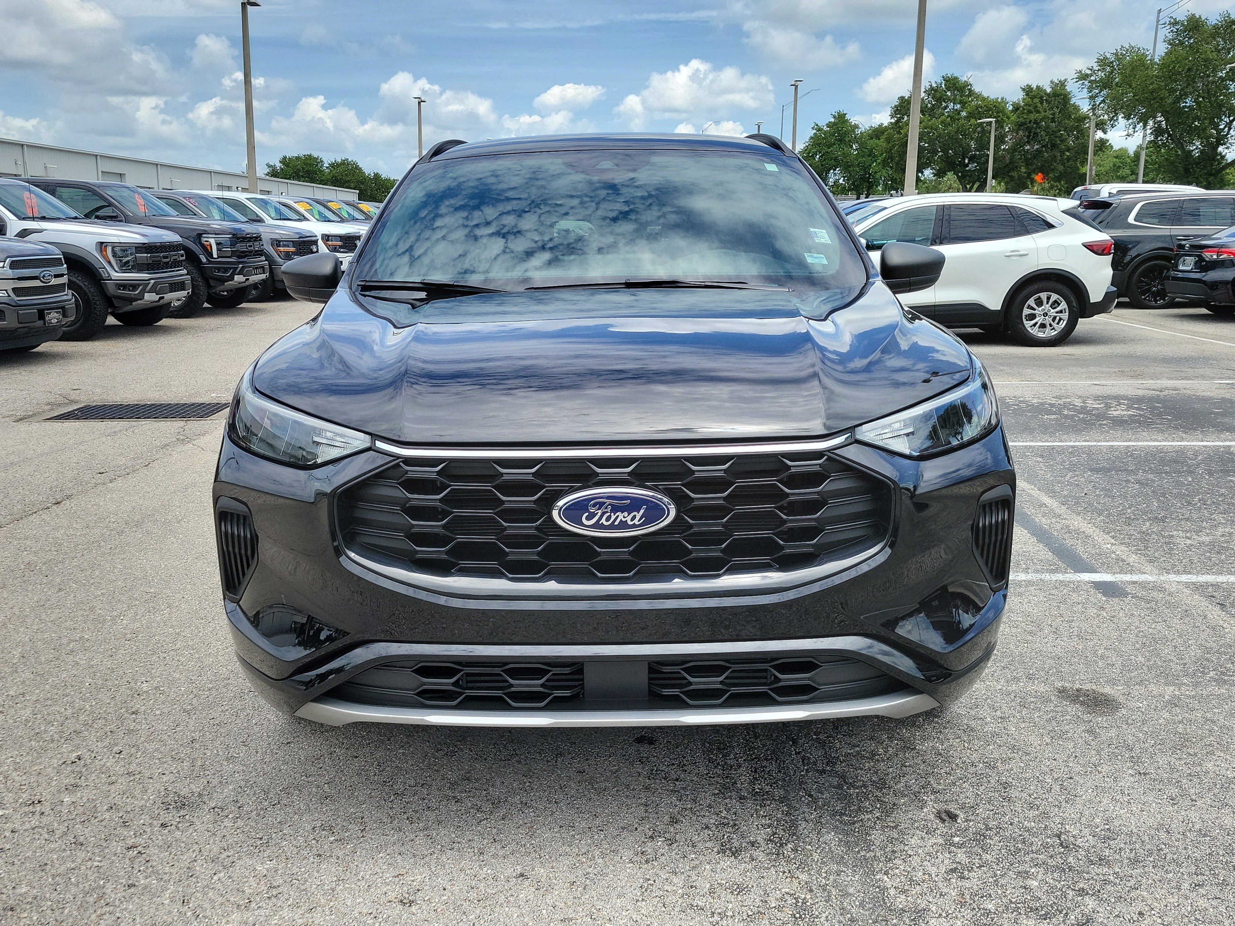 Certified 2024 Ford Escape ST-Line w/ Tech Pack #1 FWD image 2