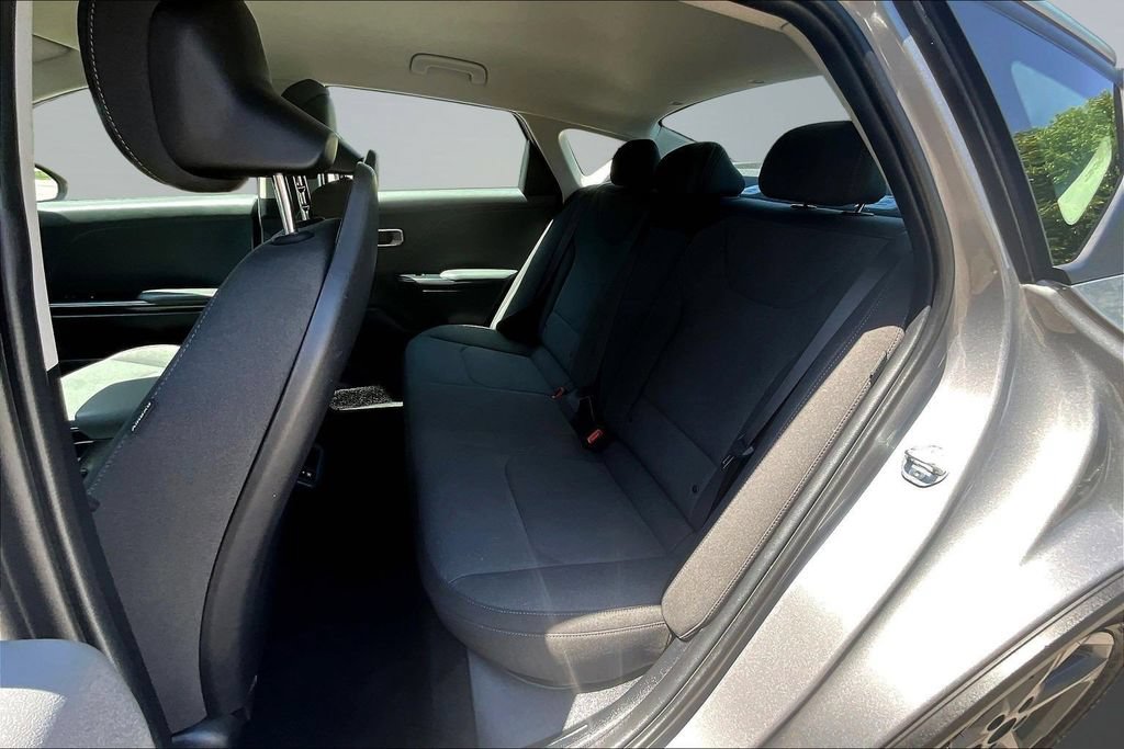 Used 2025 Kia K4 FWD image 21