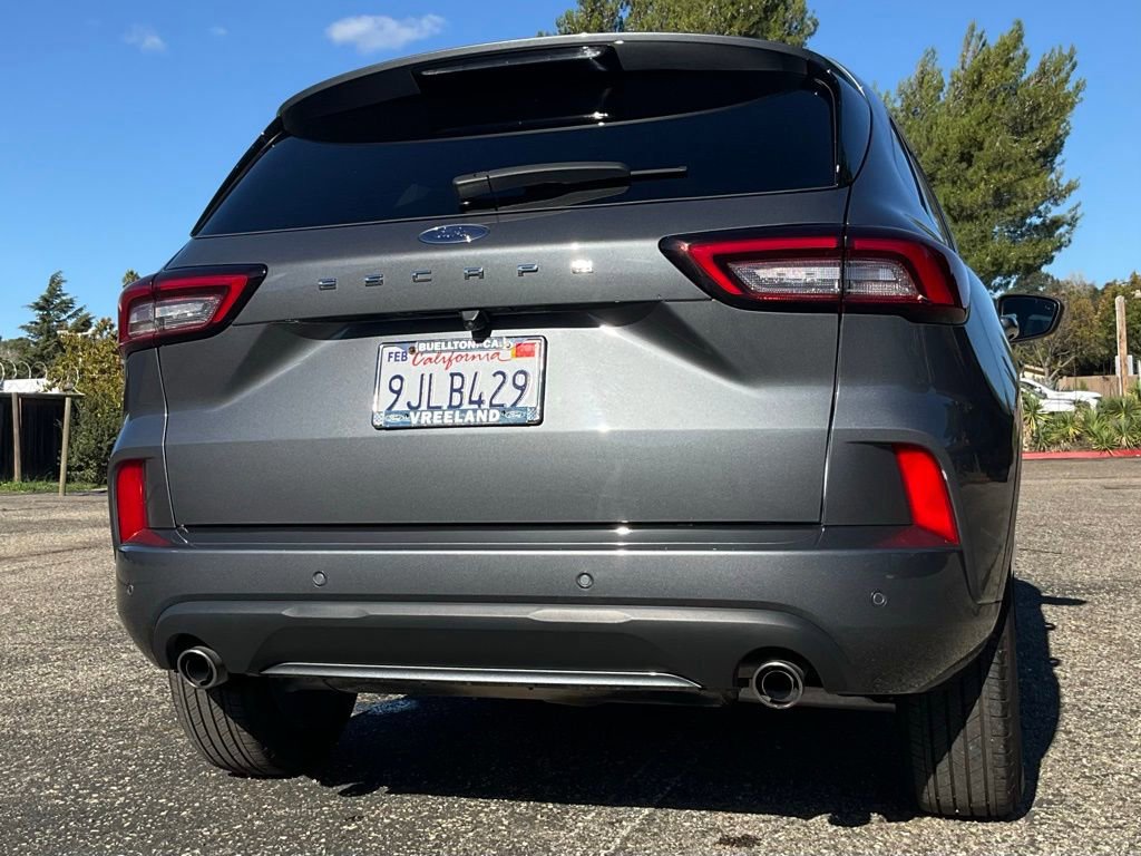 Certified 2024 Ford Escape ST-Line w/ Tech Pack #1 image 10