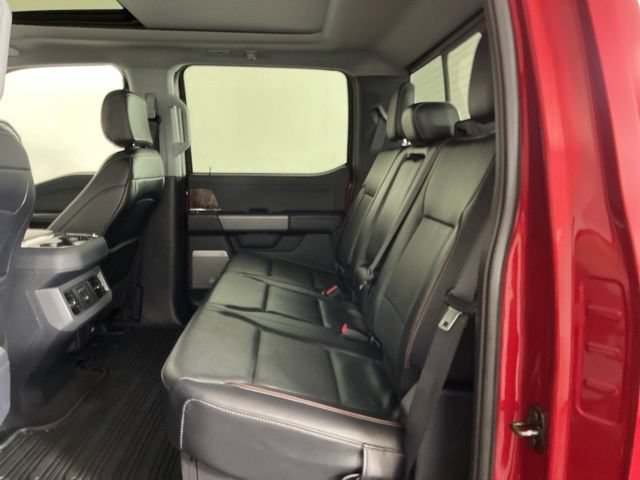 Certified 2024 Ford F350 Lariat w/ Camper Package AWD/4WD image 31