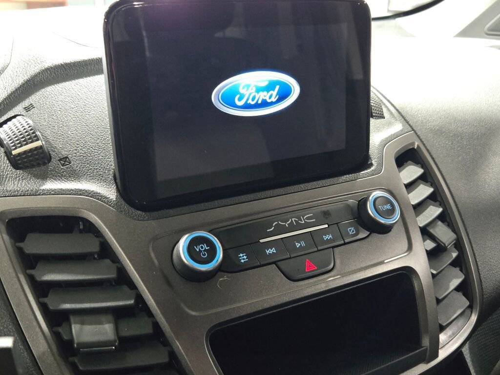 Certified 2022 Ford Transit Connect XL image 27