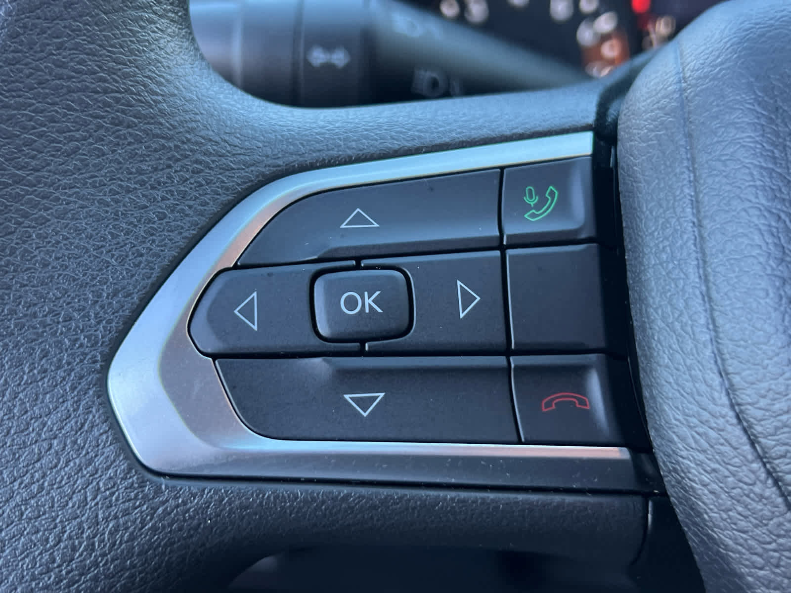 Used 2024 Jeep Compass Sport image 31