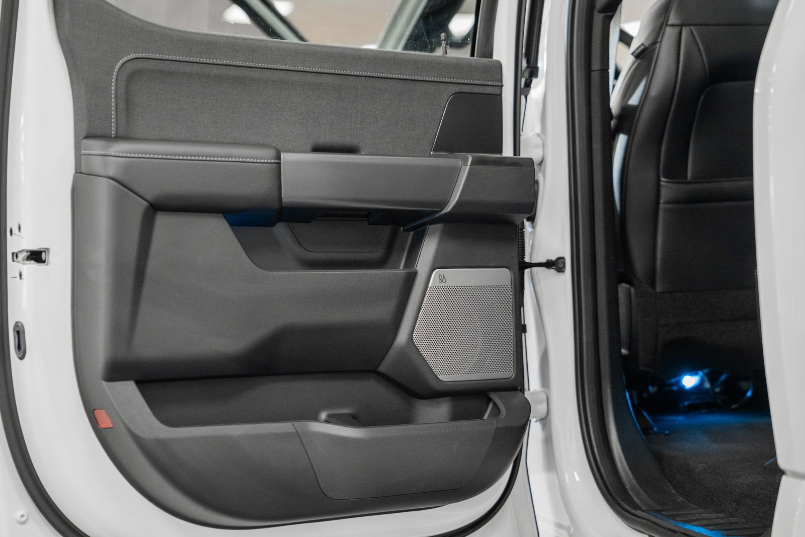 Certified 2024 Ford F150 Lariat image 40