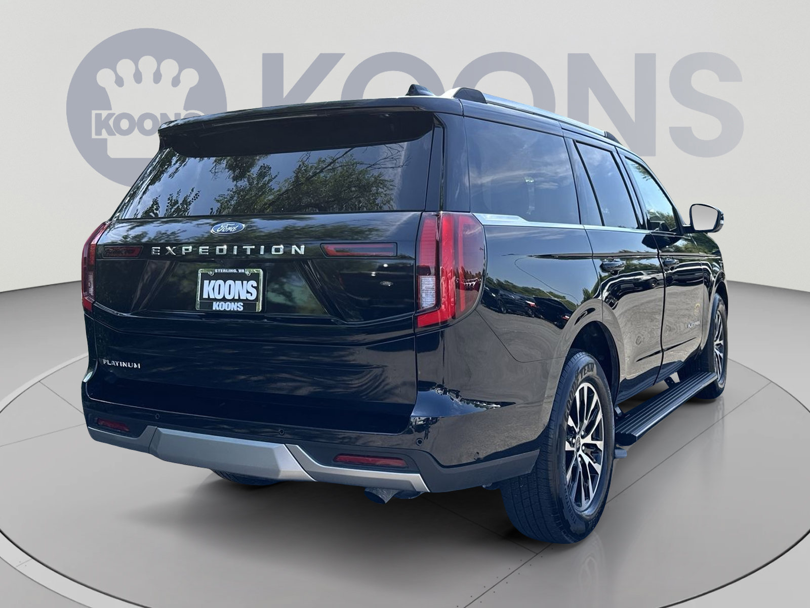 Certified 2025 Ford Expedition Platinum AWD/4WD image 11