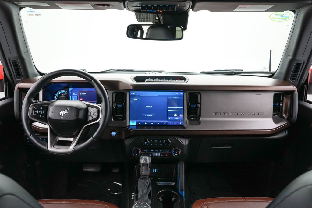 Certified 2022 Ford Bronco Outer Banks w/ Sasquatch Package AWD/4WD image 17