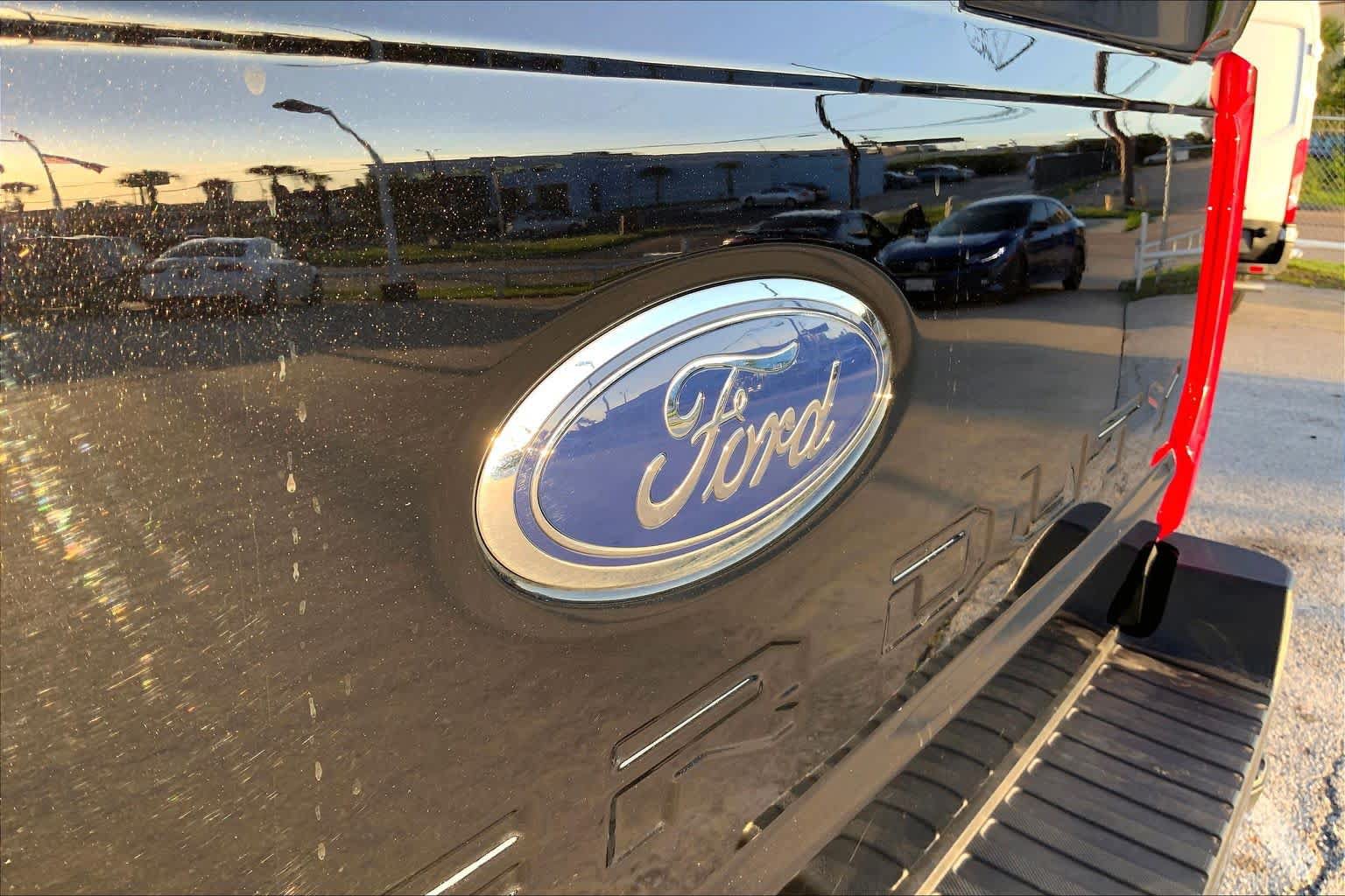 Certified 2025 Ford F250 XLT AWD/4WD image 10