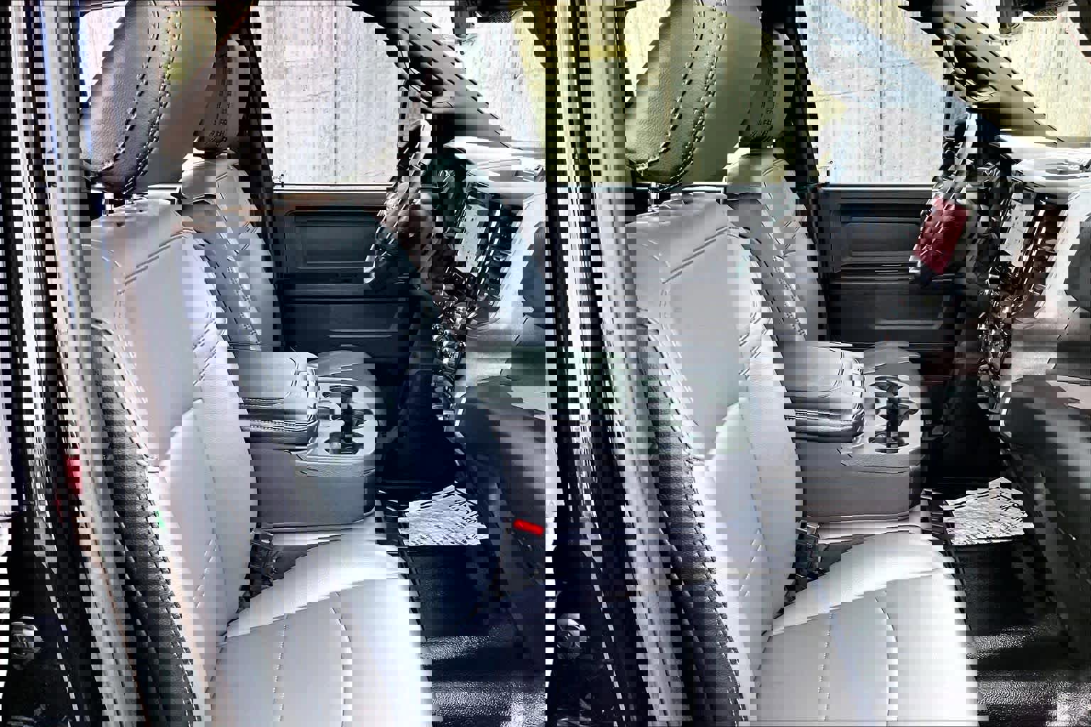 Used 2025 RAM 2500 Tradesman AWD/4WD image 12