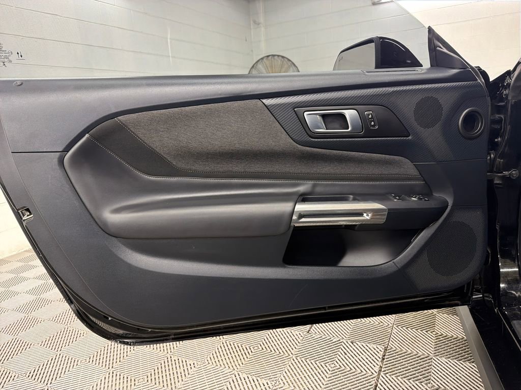 Certified 2024 Ford Mustang Coupe RWD image 15