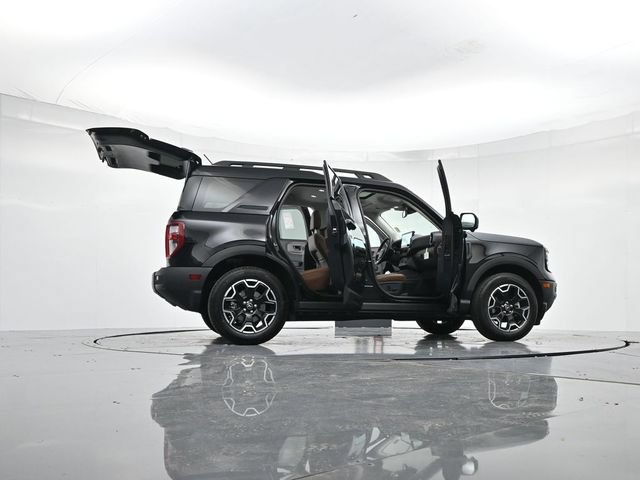 Certified 2025 Ford Bronco Sport Outer Banks w/ Outer Banks Tech Package+ AWD/4WD image 51
