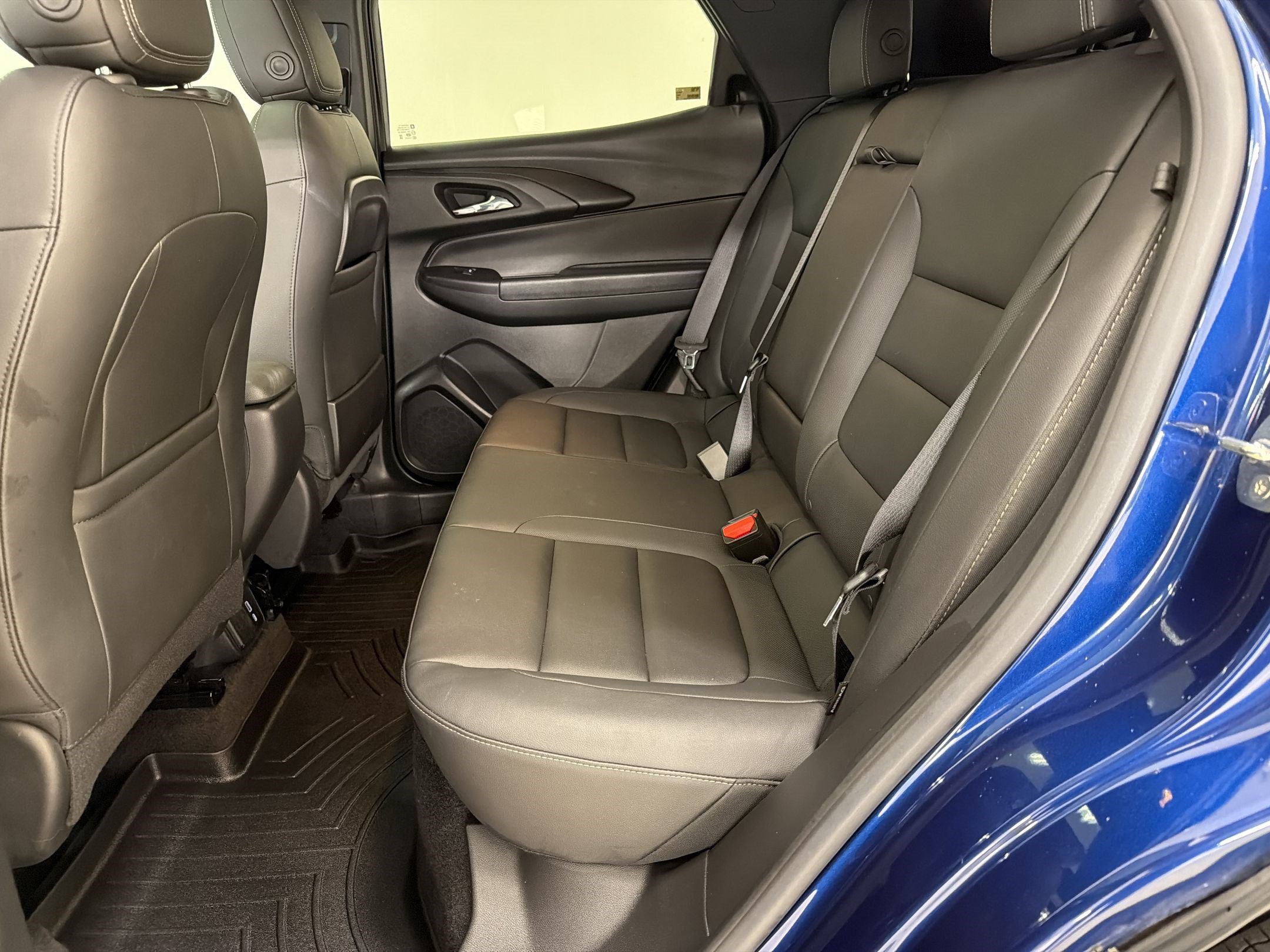 Used 2023 Chevrolet TrailBlazer ACTIV w/ Sun and Liftgate Package FWD image 15