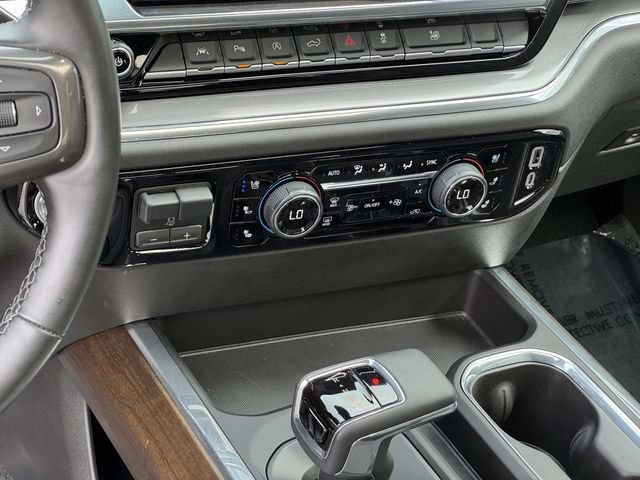 Used 2024 Chevrolet Silverado 1500 High Country w/ High Country Premium Package AWD/4WD image 22