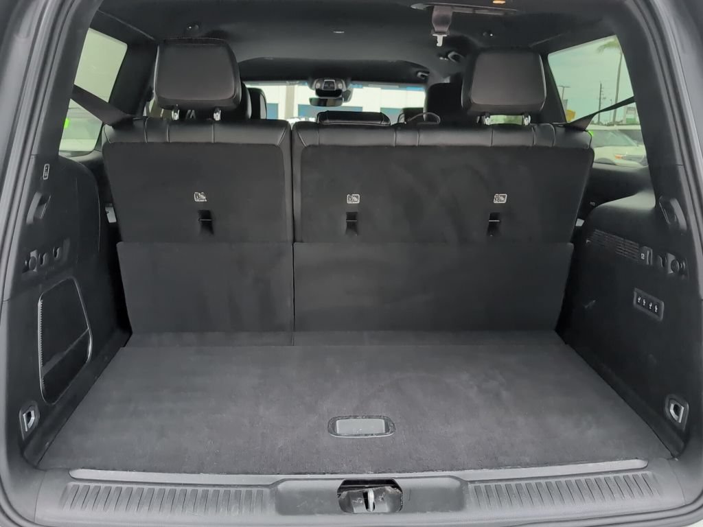 Used 2024 Jeep Wagoneer Series II w/ Flexible Seating Group RWD image 13