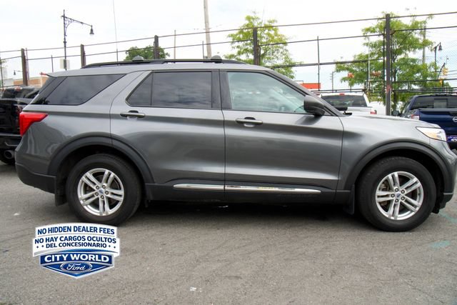 Certified 2023 Ford Explorer XLT AWD/4WD image 3