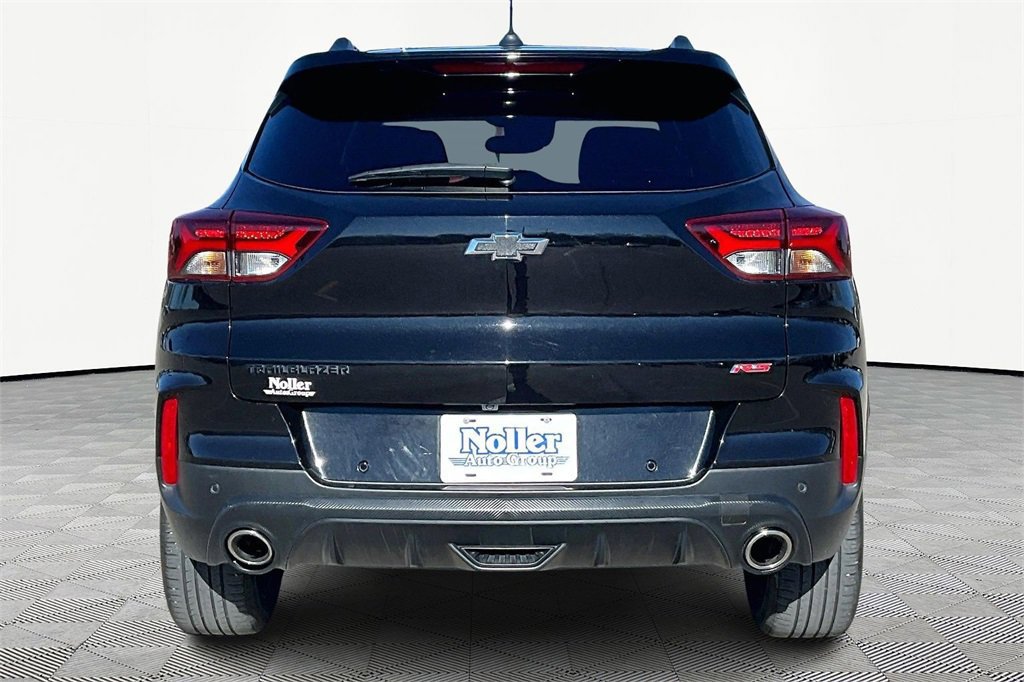Used 2022 Chevrolet TrailBlazer RS w/ Technology Package image 3
