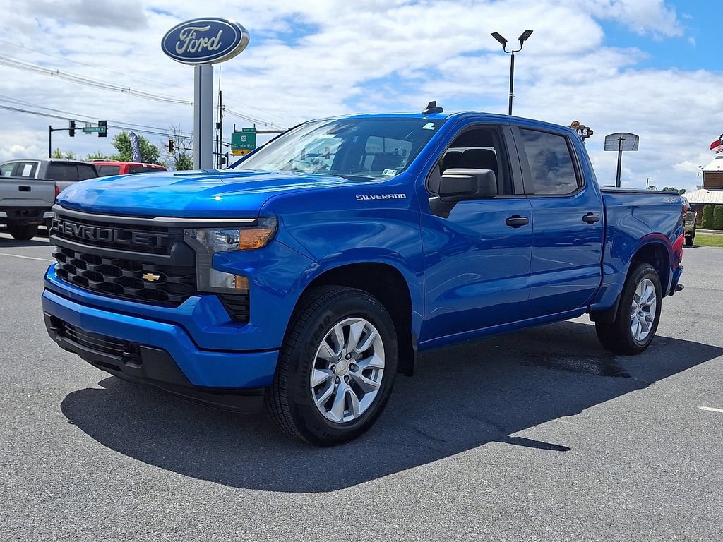 Used 2022 Chevrolet Silverado 1500 Custom AWD/4WD image 3