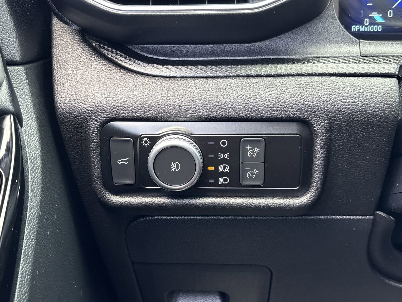 Certified 2022 Ford Explorer ST w/ ST Street Pack image 34