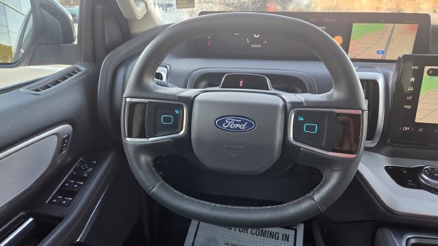 Certified 2025 Ford Expedition Active AWD/4WD image 22