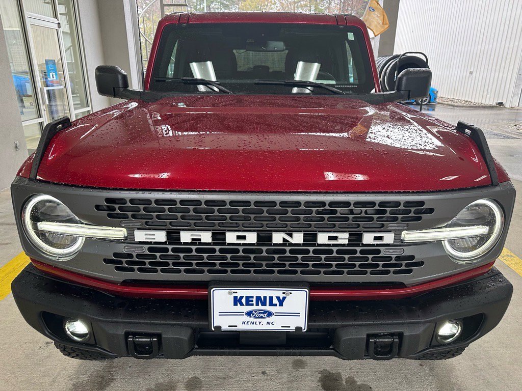 Certified 2025 Ford Bronco Badlands image 8
