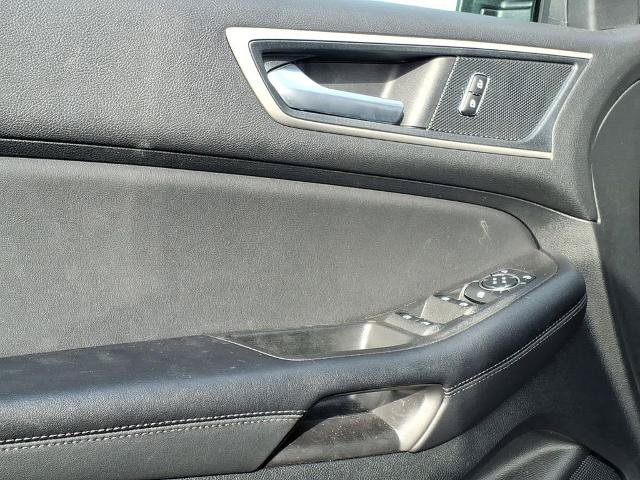 Certified 2024 Ford Edge SEL w/ Convenience Package AWD/4WD image 15