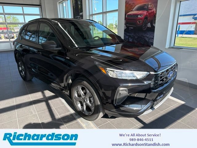 Certified 2024 Ford Escape ST-Line w/ Tech Pack #1 AWD/4WD image 1
