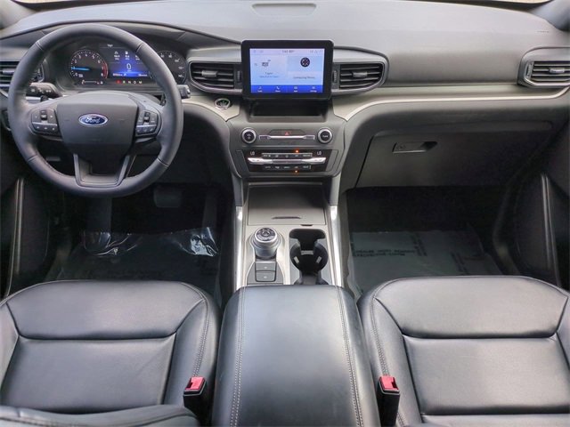 Certified 2020 Ford Explorer XLT w/ Equipment Group 202A image 15