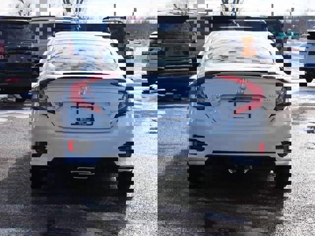 Used 2020 Honda Civic Sport image 4