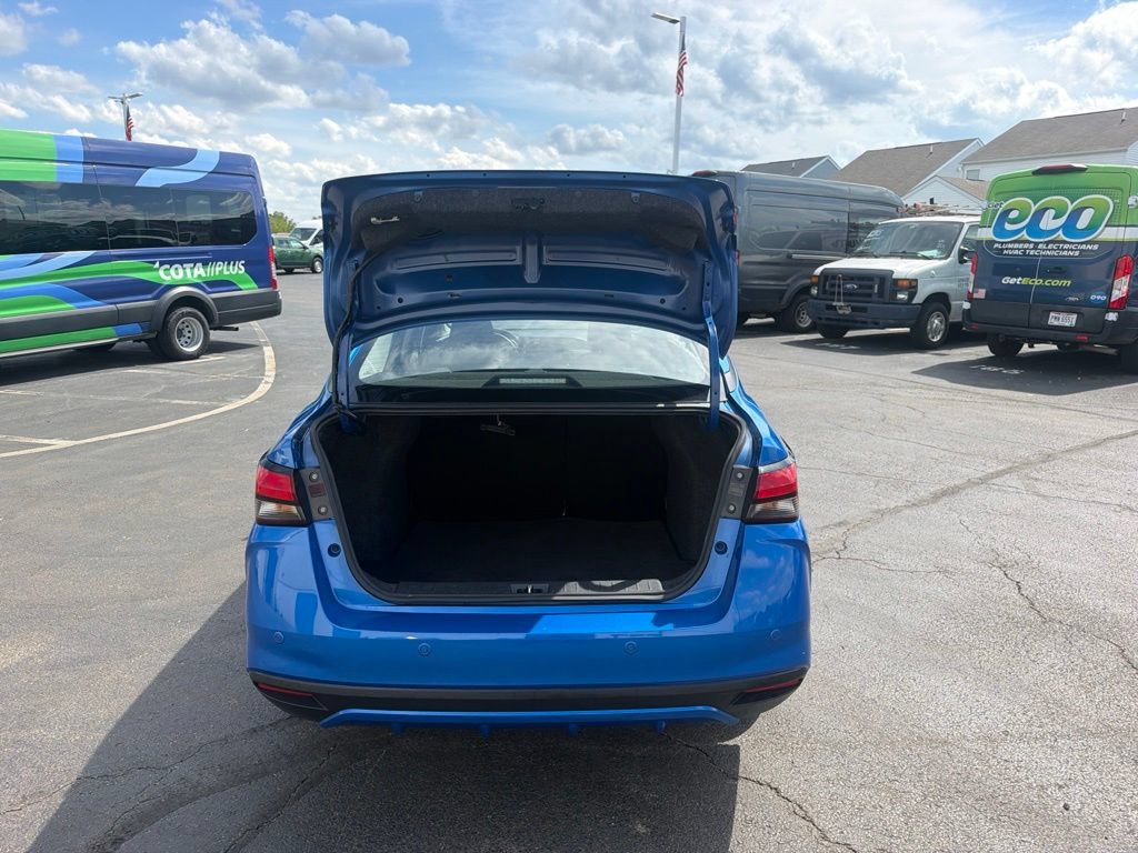 Used 2024 Nissan Versa SR FWD image 48
