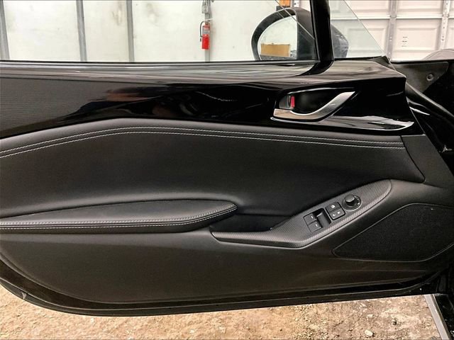 Used 2023 MAZDA MX-5 Miata Grand Touring RWD image 22