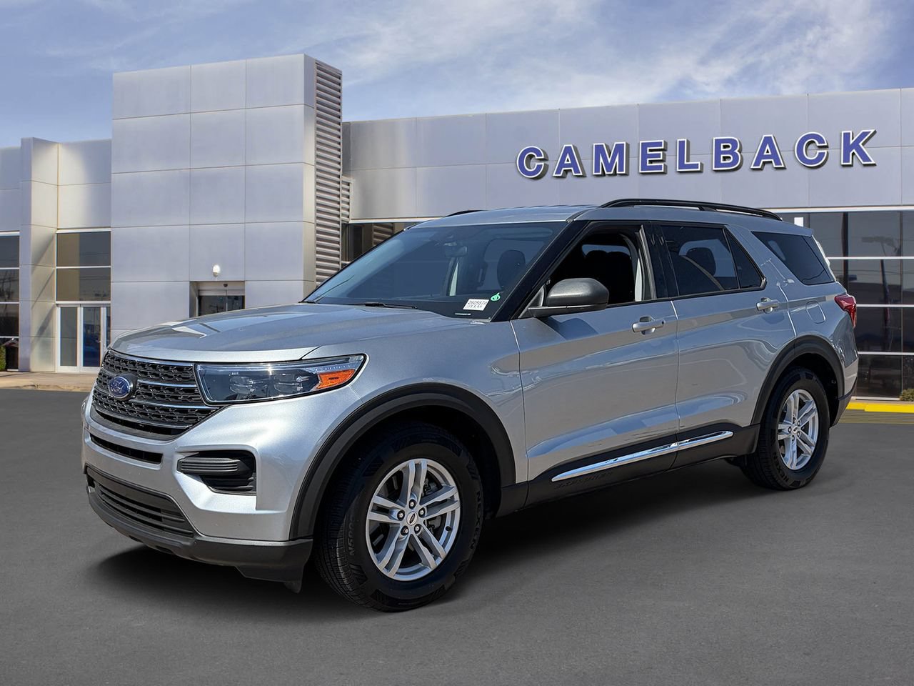Certified 2023 Ford Explorer XLT RWD image 34